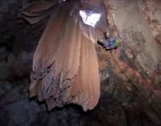 Descubre la emocionante escalada en roca en la Sierra de Espadán: un destino imperdible para los amantes del turismo de aventura